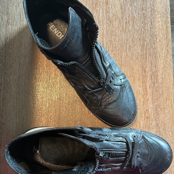 🖤Fendi🖤 - Picture 8 of 8